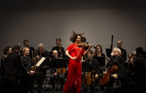 Alena Baeva in Beethoven's first violin concerto